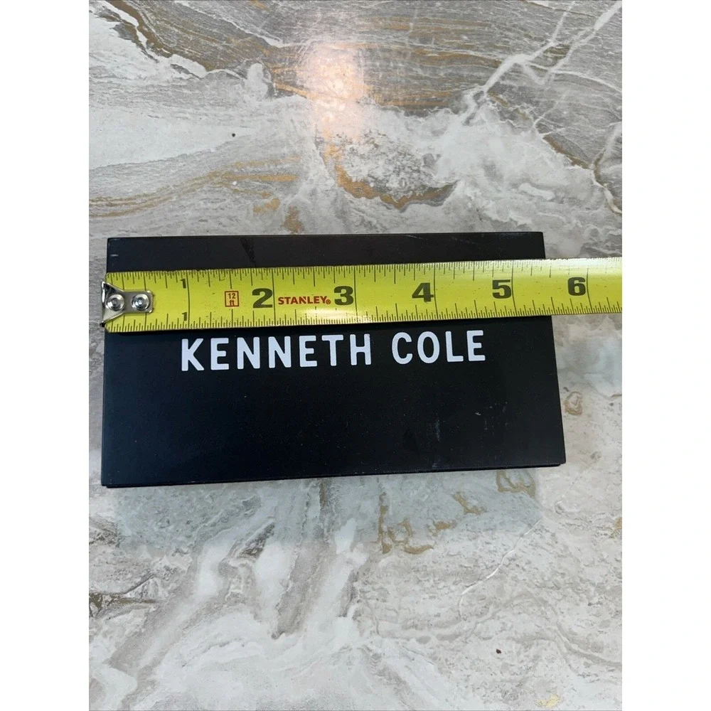 KENNETH COLE 5.5